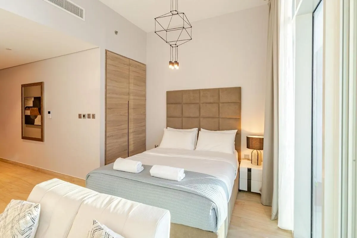 Spectacular Suite In The Heart Of Dubai Marina Apartment
