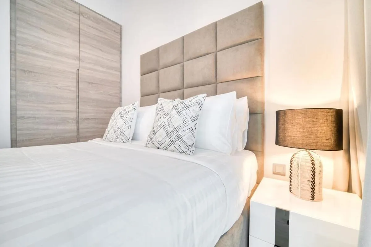 Apartment Spectacular Suite In The Heart Of Dubai Marina