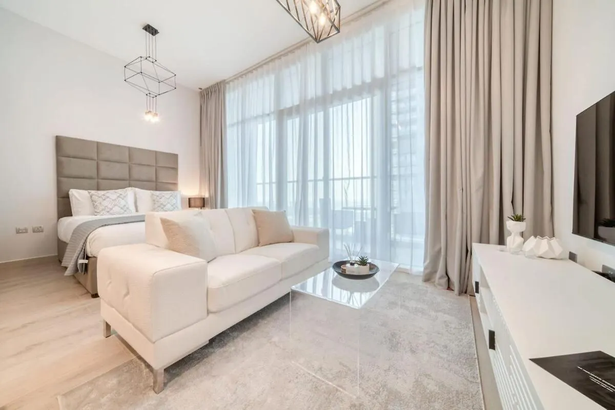 Spectacular Suite In The Heart Of Dubai Marina Apartment
